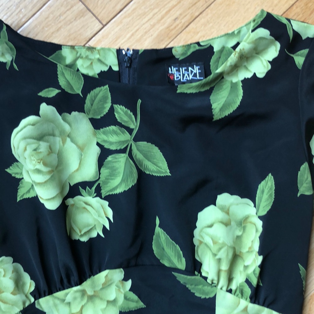 Vintage 90s black and green floral maxi dress - Picture 4 of 8